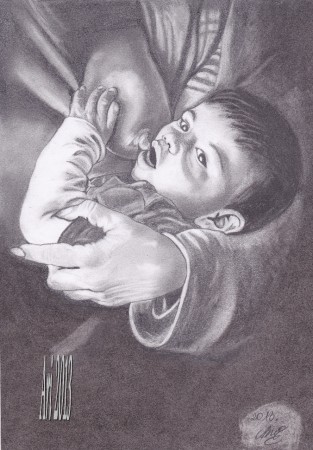 Kerekes István fotója alapján" gyermek anyja karjában" (szoptatás) A4 grafit,szén ceruza és fekete pasztellel készült.